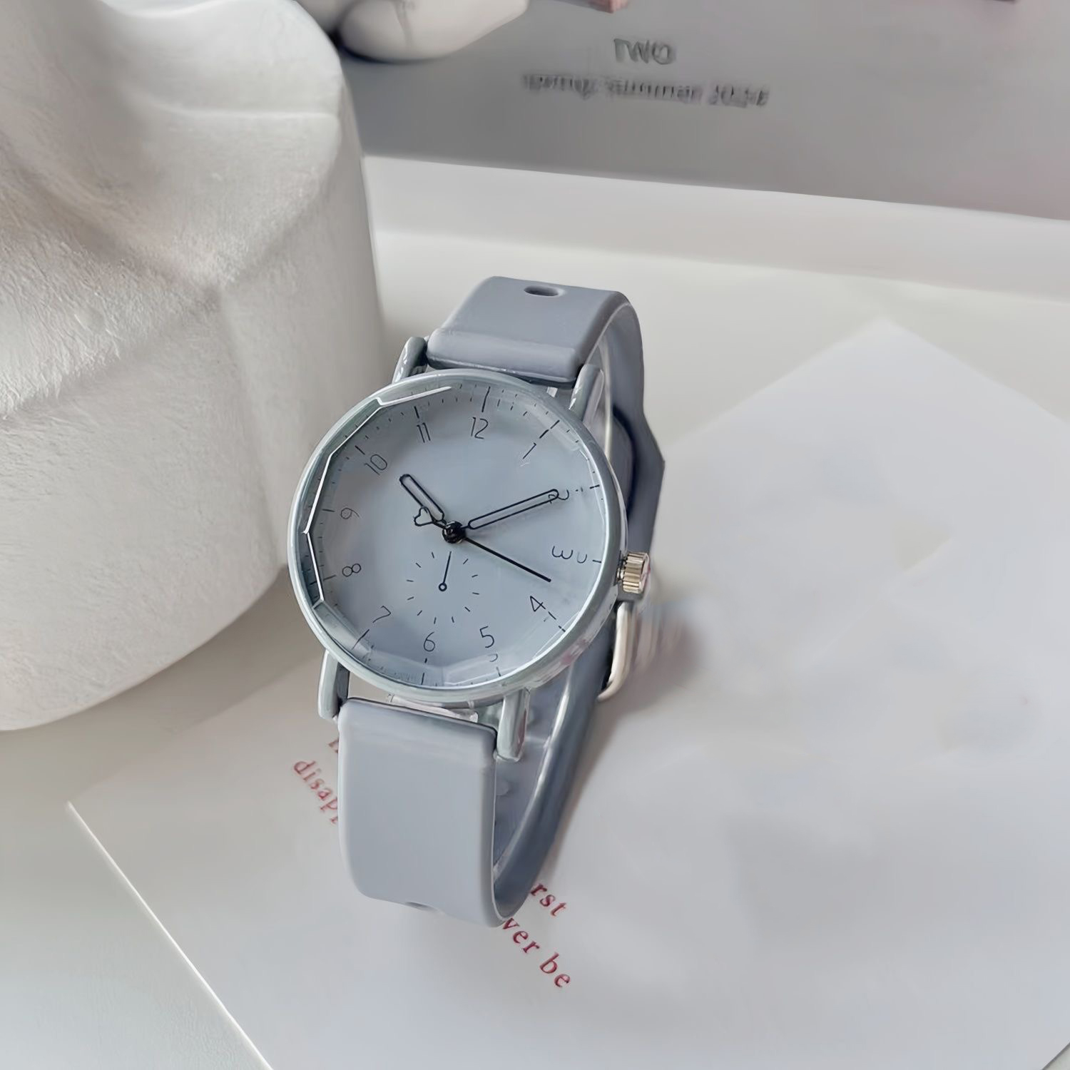 Fashion Arabic Dial Women Quar – Silicone Band Women Bewertung und Preis
