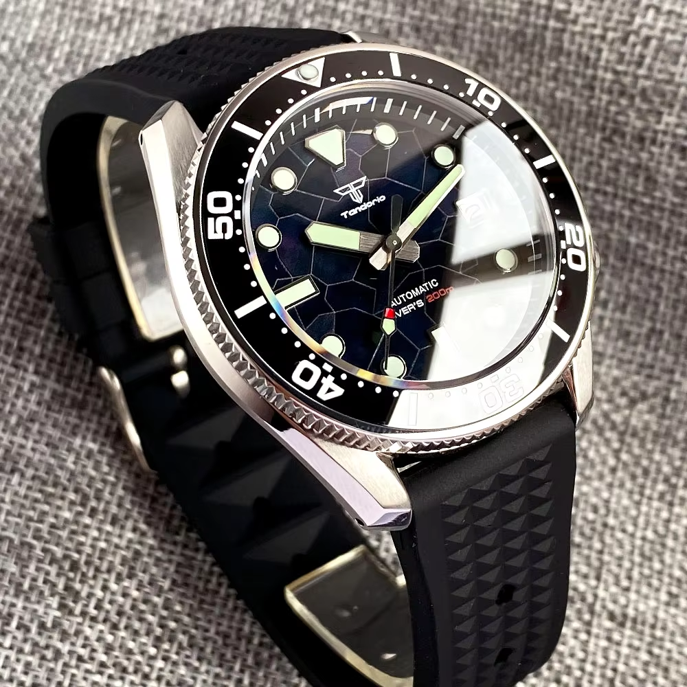 Tandorio 42.5mm Japan NH35A Au – Rubber Strap Diver Bewertung und Preis