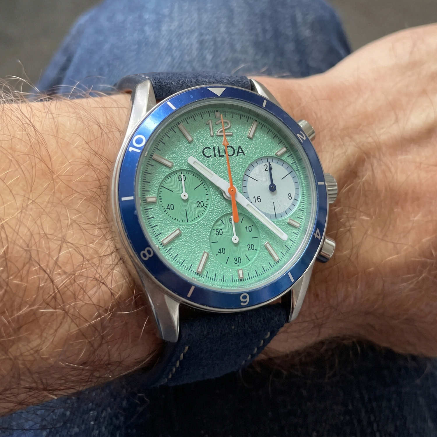 CILOA Men's Chronograph Watch  – Suede Strap Watch Bewertung und Preis
