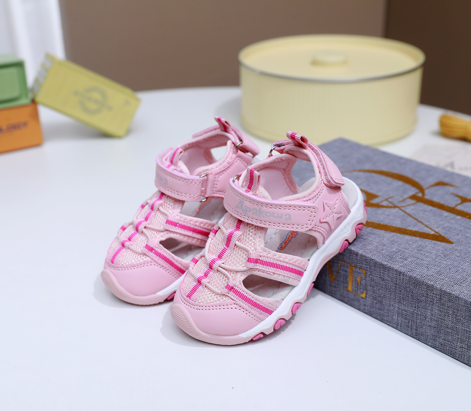 New Summer Children's Closed-T – Sport Loop Velcro Bewertung und Preis